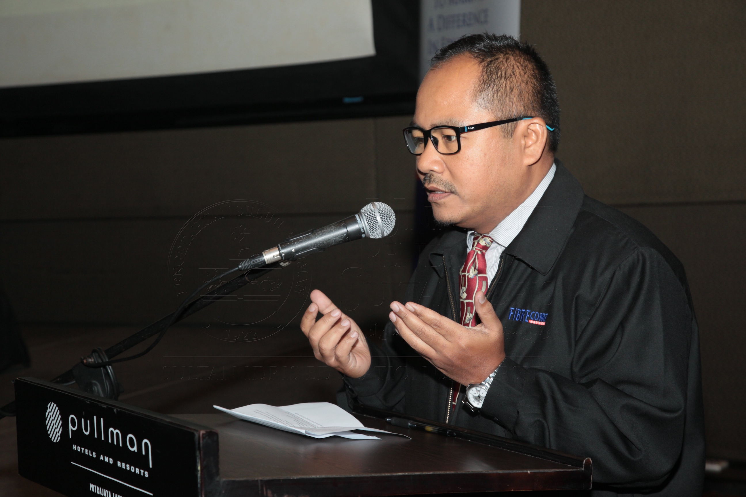 PRO16 14 fibercom IMG 0010